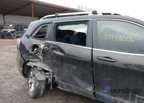 2019 Jeep Cherokee Latitude Plus 4X4 from USA, damaged, VIN 1C4PJMLB7KD302008